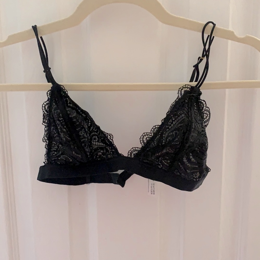 Urban outfitters bralette size small